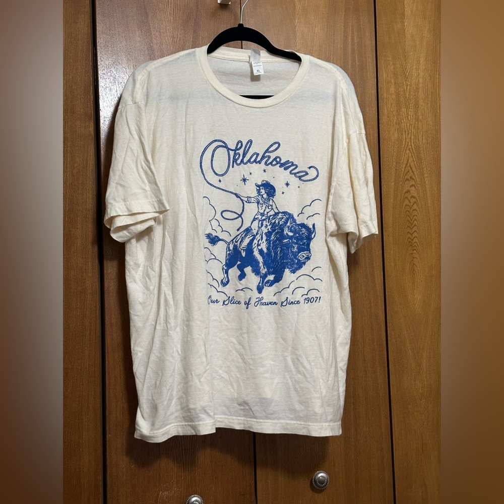 Oklahoma Graphic Crewneck T-Shirt - Cream with Blue Print